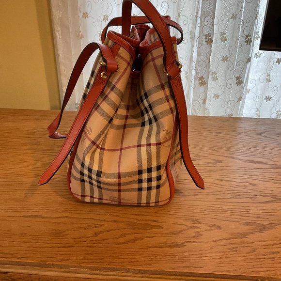 Pre Owned Burberry Handbag - Picture 3 of 8